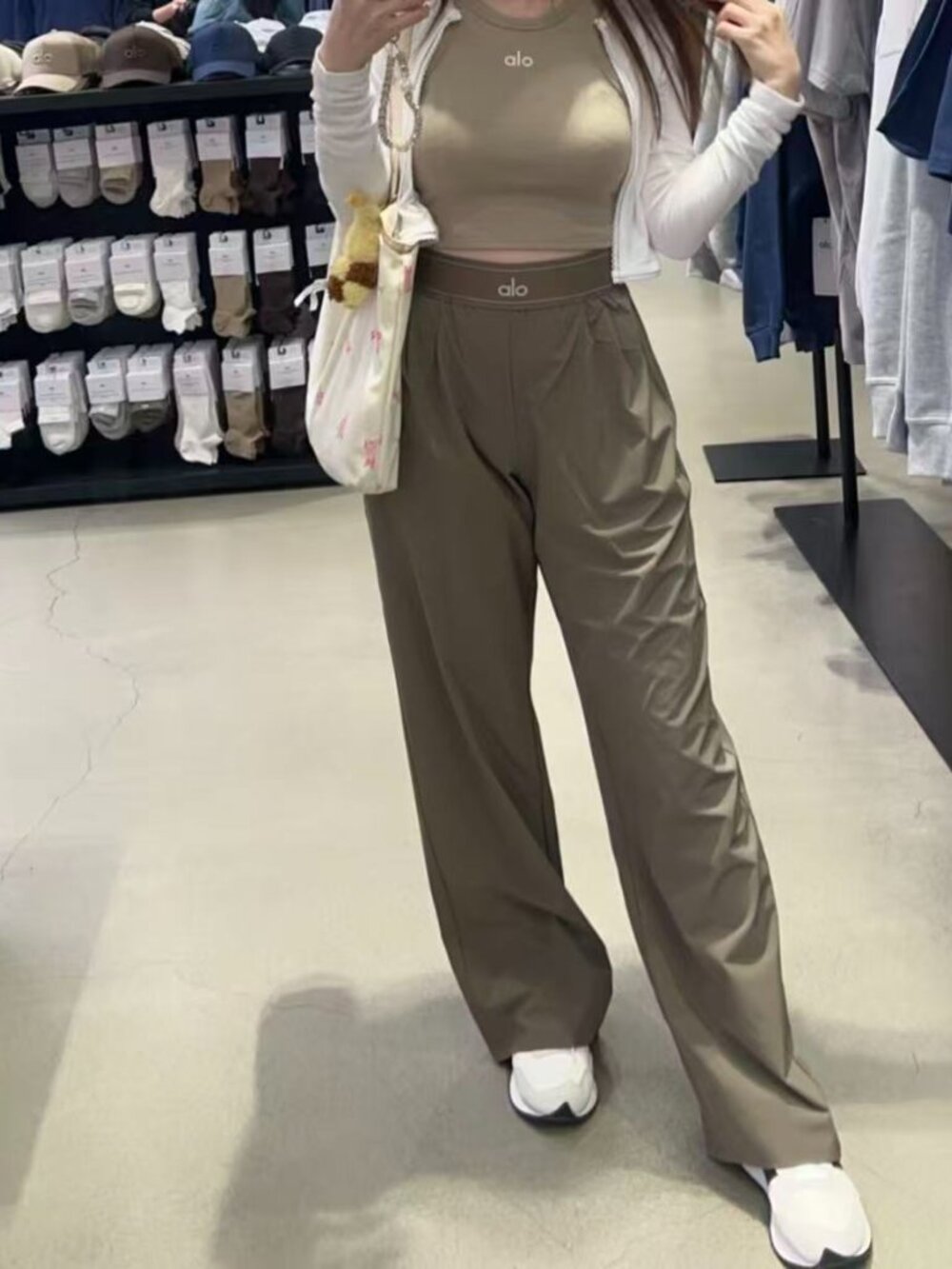 ALO Yoga Suit Up Trouser Olive NWT⛄️ Regular | Straight Legs | 30 ” Bestselling